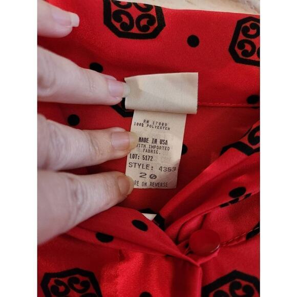 Pykettes size 20 red blouse long sleeve button up - Picture 8 of 10
